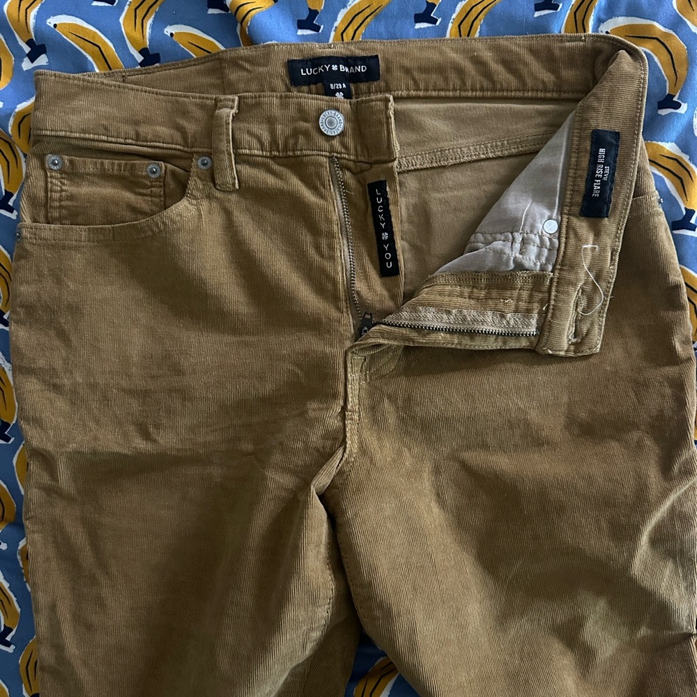 Lucky brand women’s flared brown corduroy jeans size 8/29